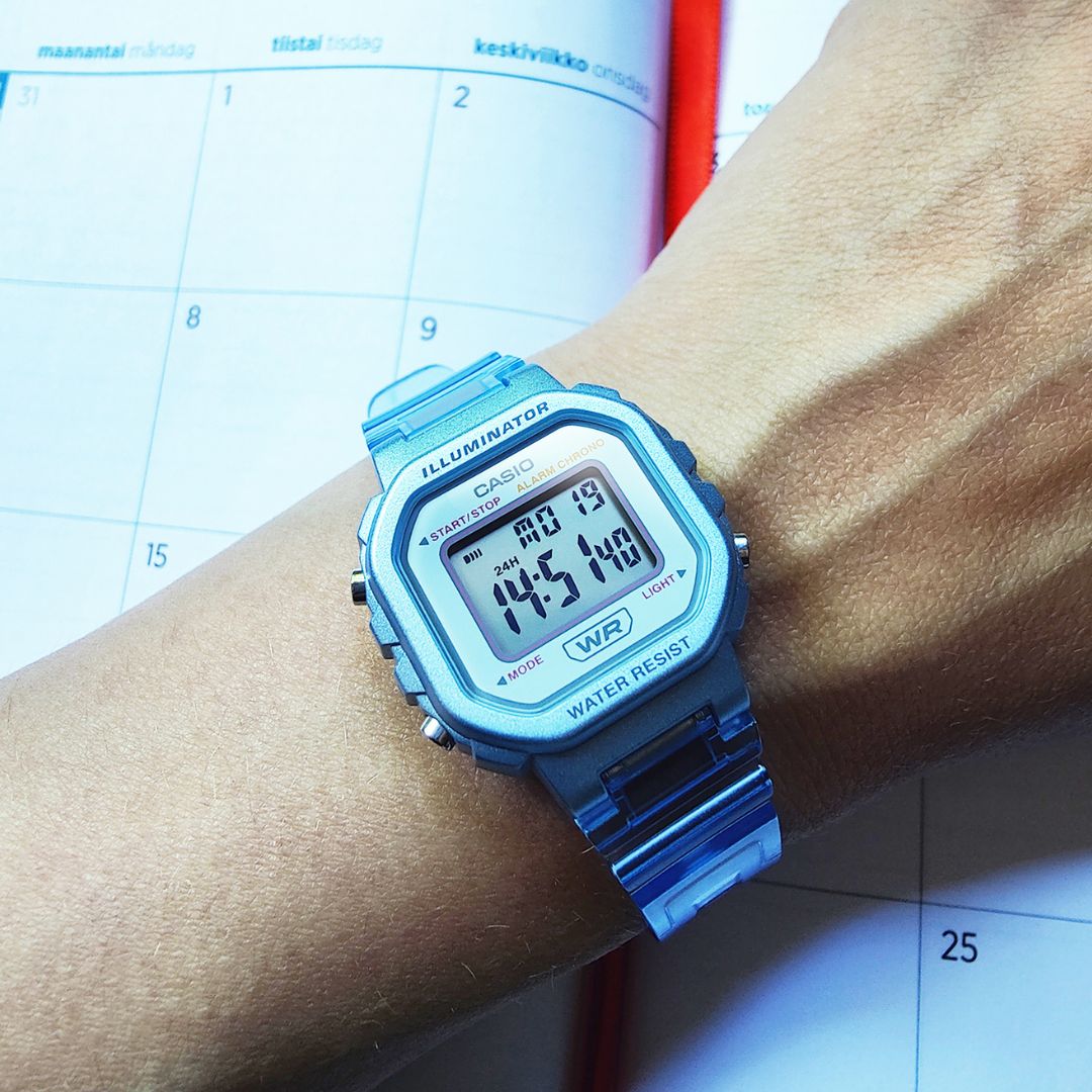 Casio lasten rannekello LA-20WHS-2AEF